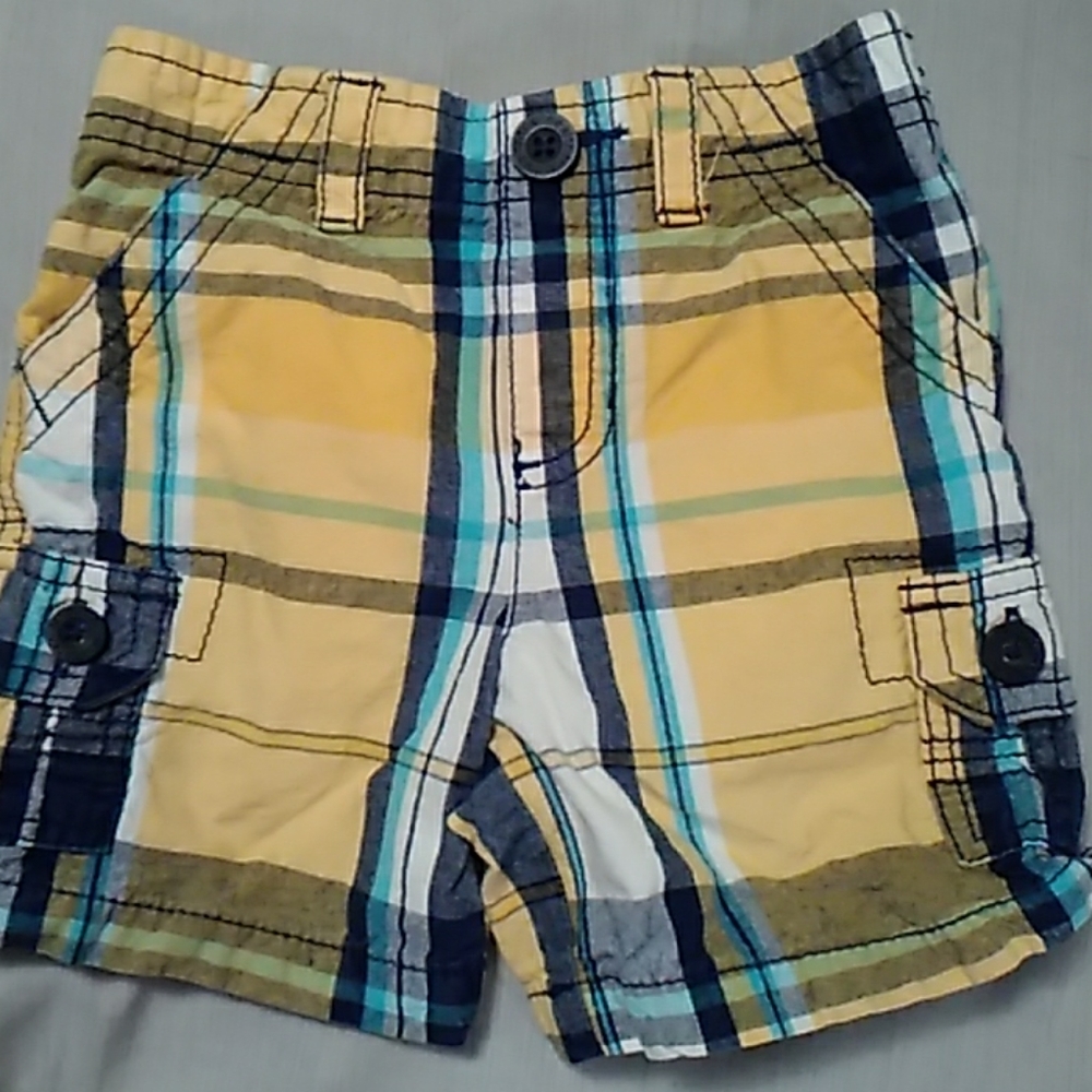 Baby boy shorts sz 18m